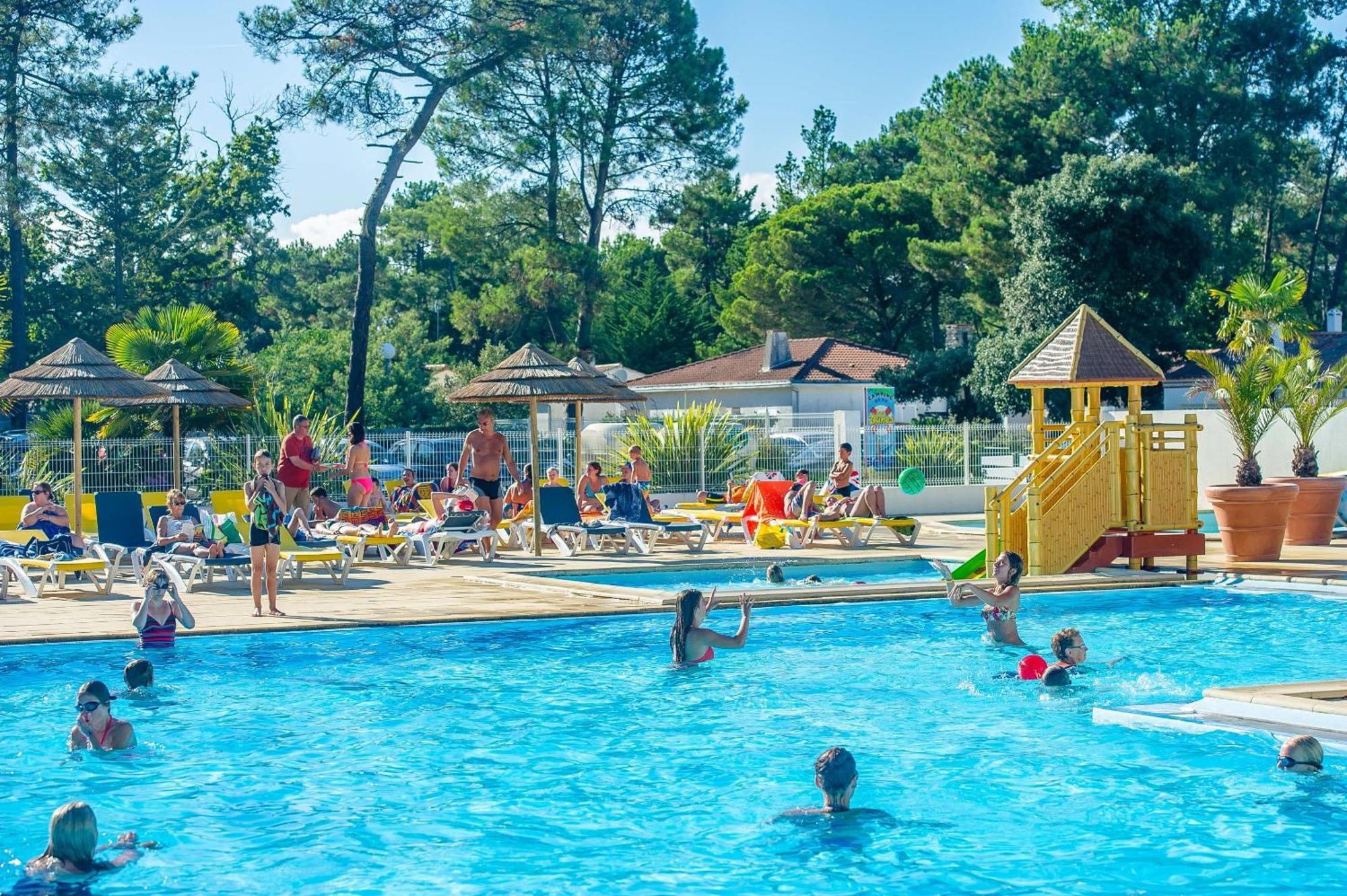 Domaine Residentiel De Plein Air Les Dunes Longeville-sur-Mer Exterior photo